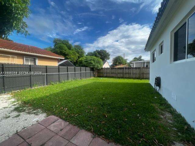 Miami | 2355 36th Ave N/A | Picture 4