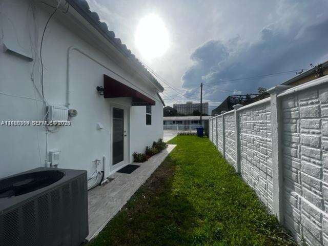 Miami | 2355 36th Ave N/A | Picture 6