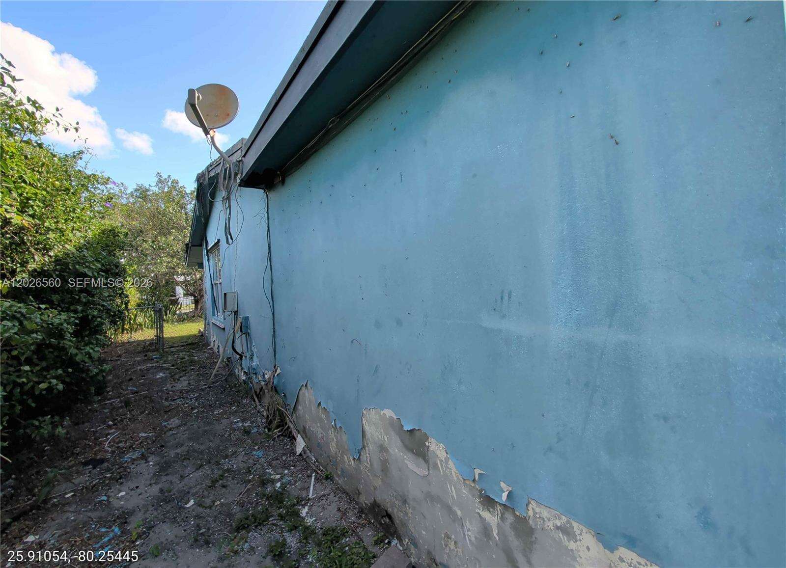 Opa-Locka | 820 Curtiss Dr N/A | Picture 6