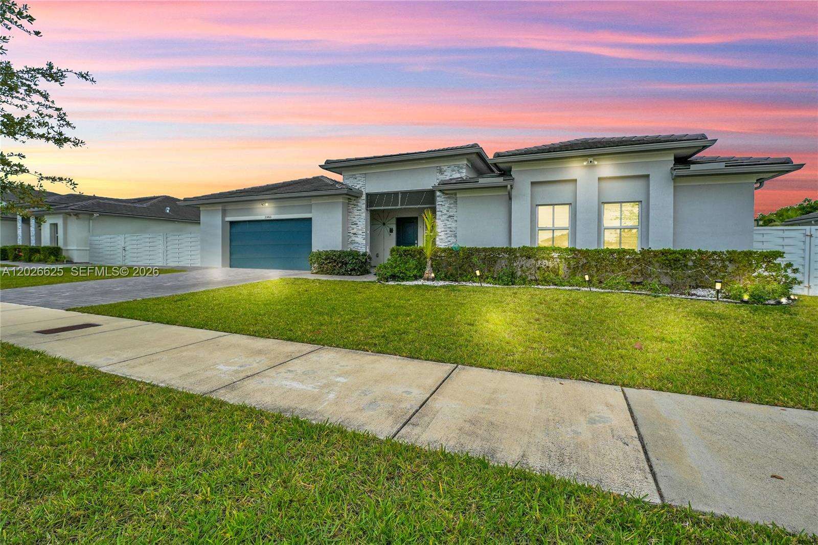 Miami | 21460 127th Pl N/A | Picture 1