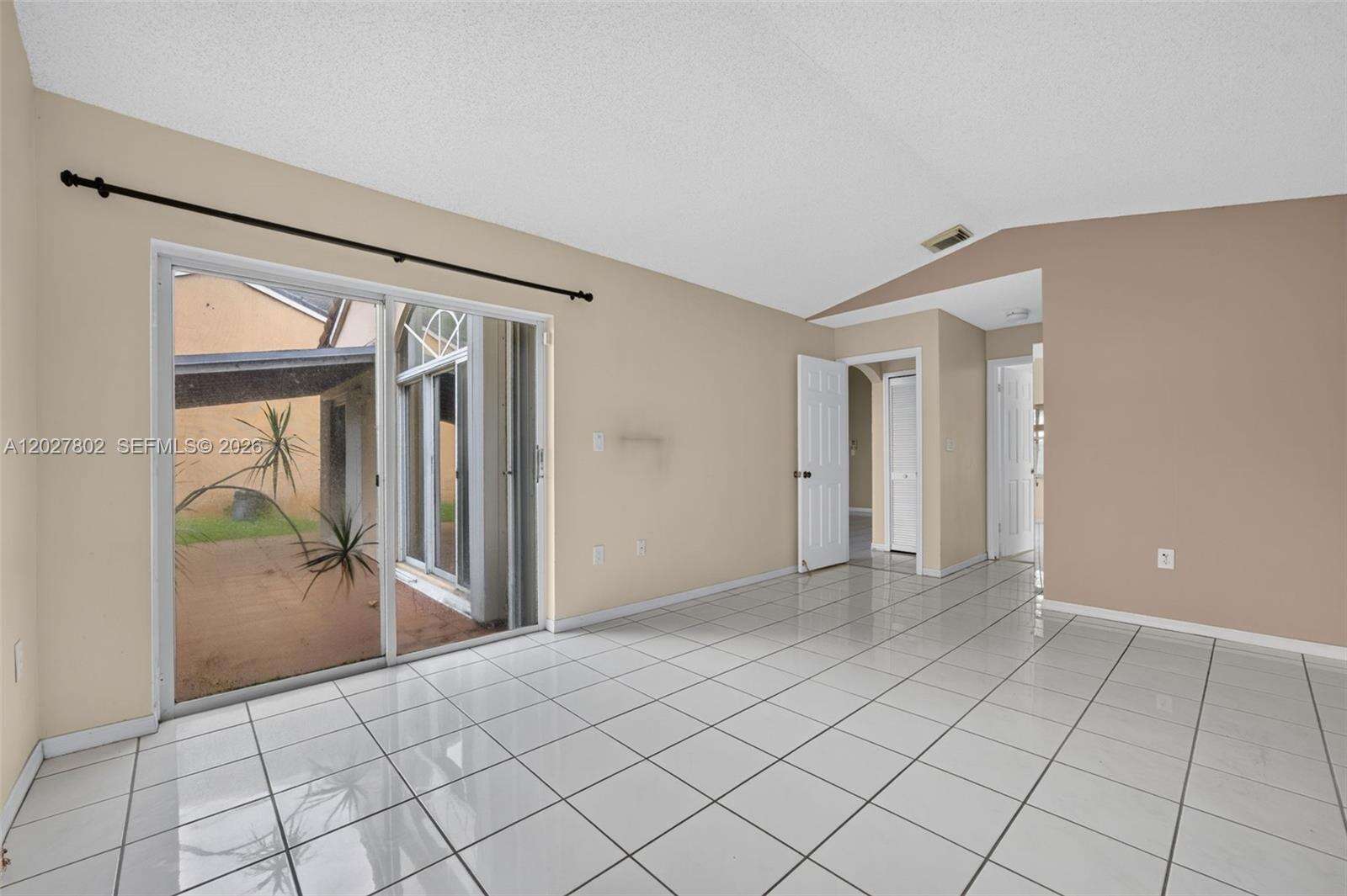 Miami | 8462 158th Ct N/A | Picture 30