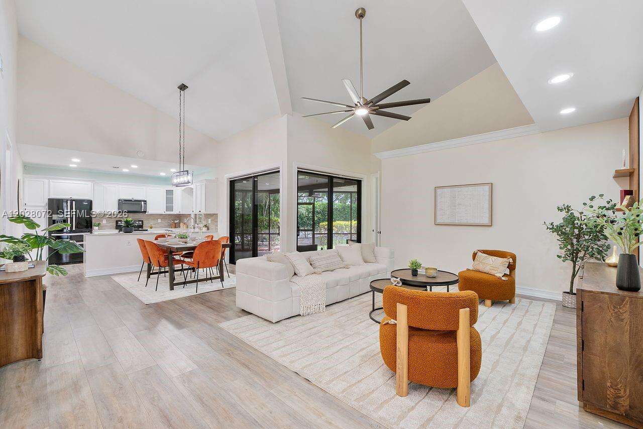 Tamarac | 8149 Royal Palm Ct Unit #3 | Picture 3