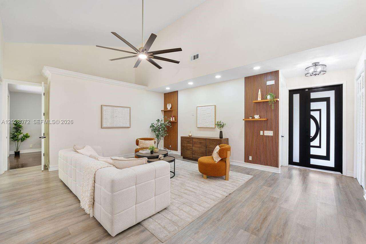 Tamarac | 8149 Royal Palm Ct Unit #3 | Picture 4