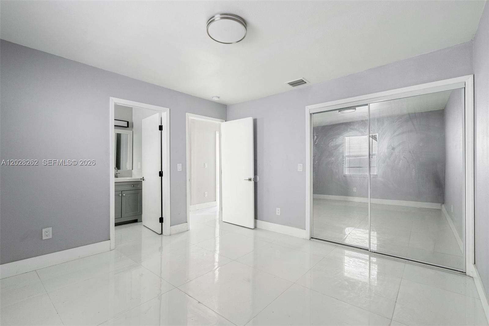 Miami | 352 41st St N/A | Picture 24