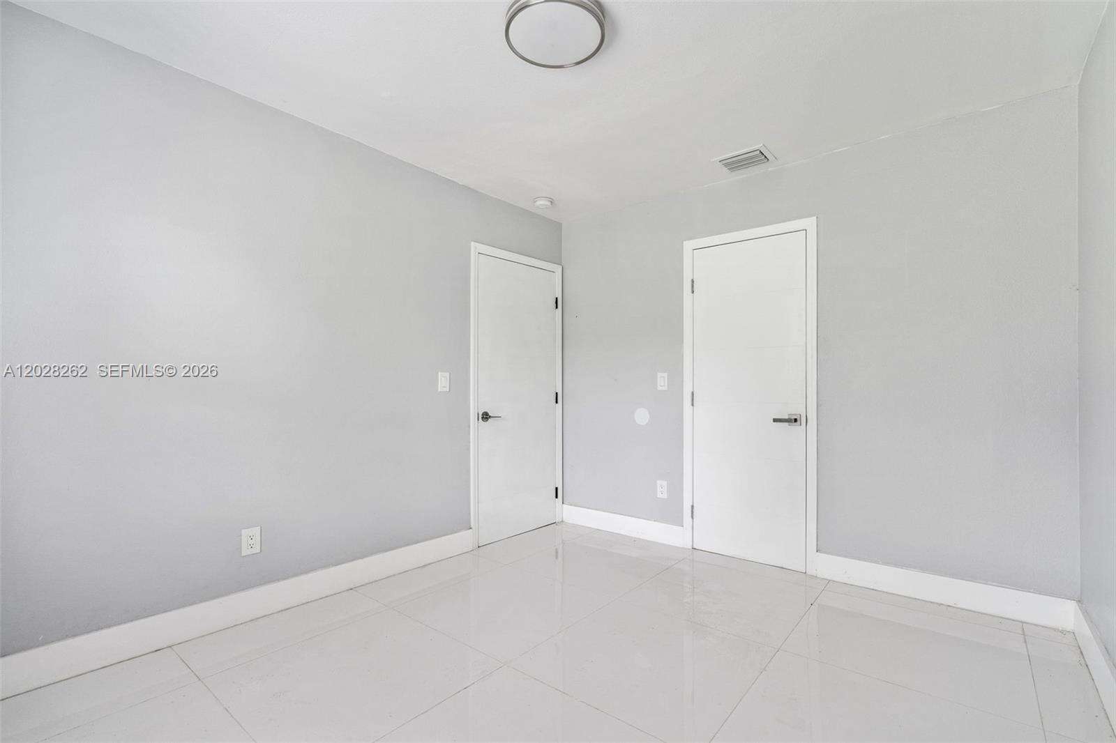 Miami | 352 41st St N/A | Picture 27