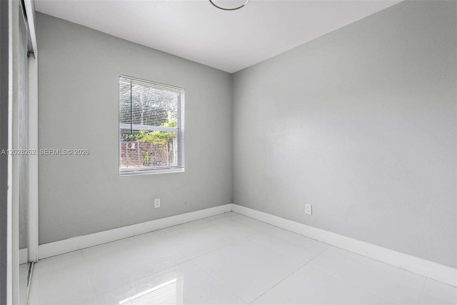 Miami | 352 41st St N/A | Picture 29