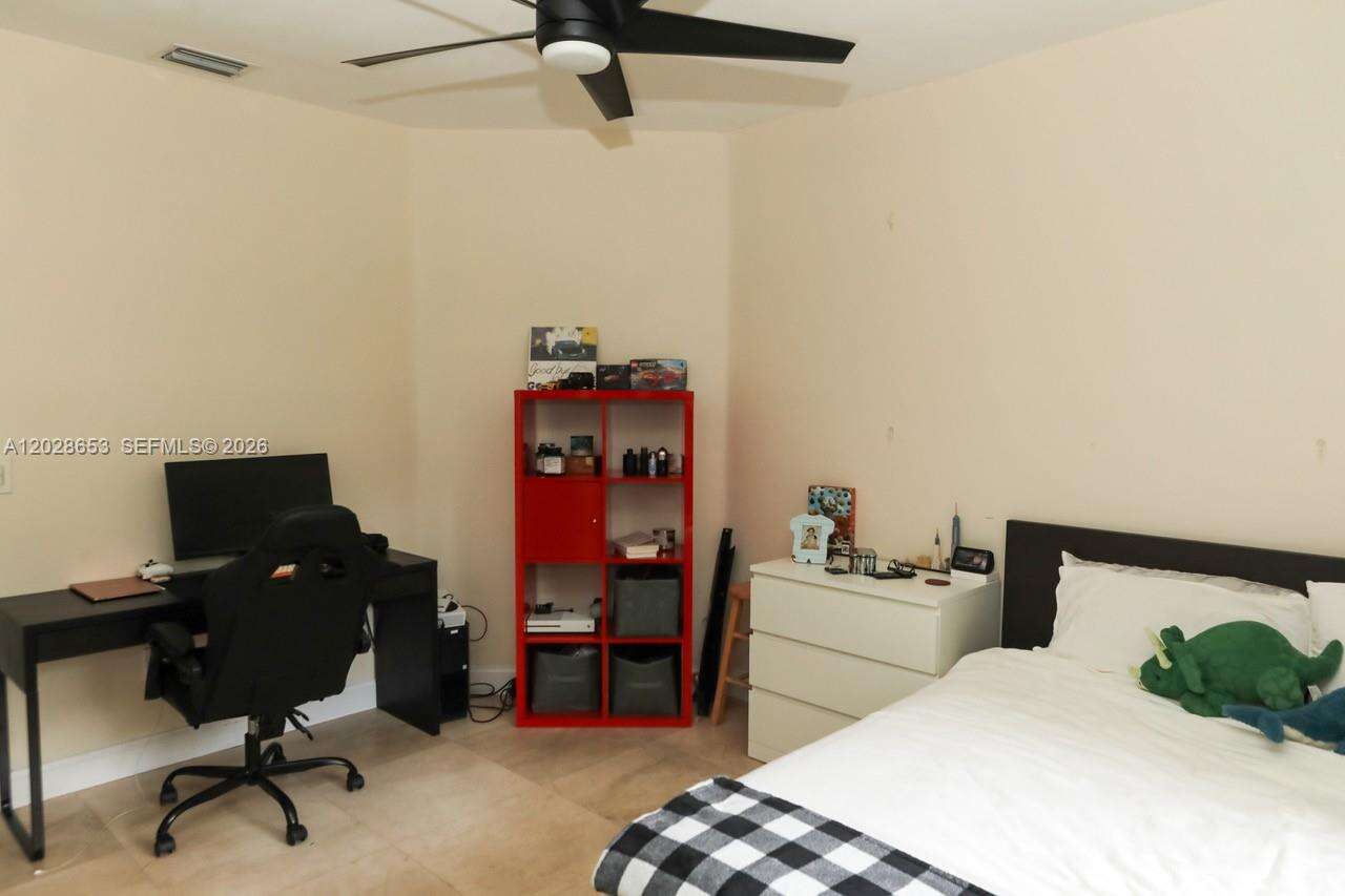 Miami | 13324 106th Ave N/A | Picture 30