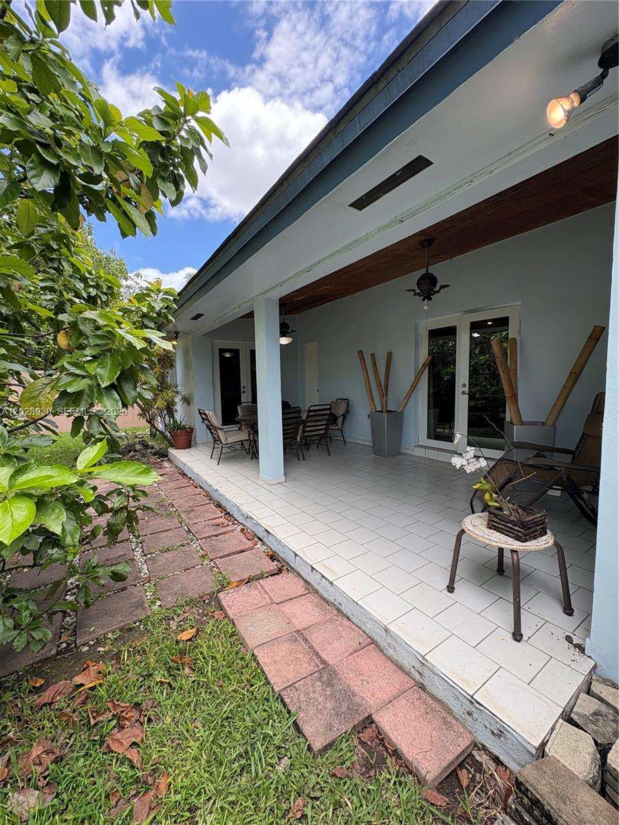 Miami | 3124 139th Pl N/A | Picture 14