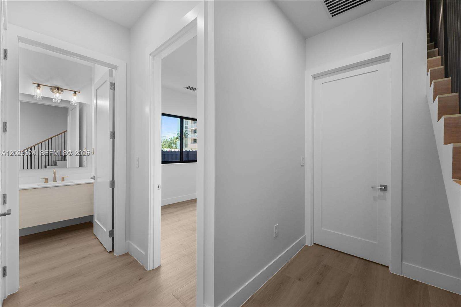 Miami | 2735 23rd Ter N/A | Picture 15