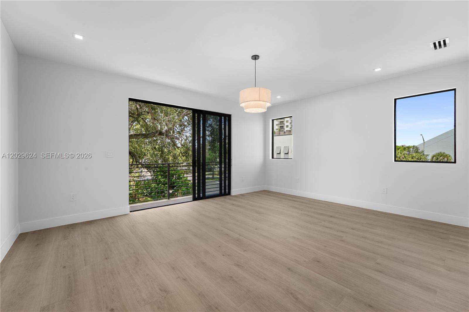 Miami | 2735 23rd Ter N/A | Picture 40