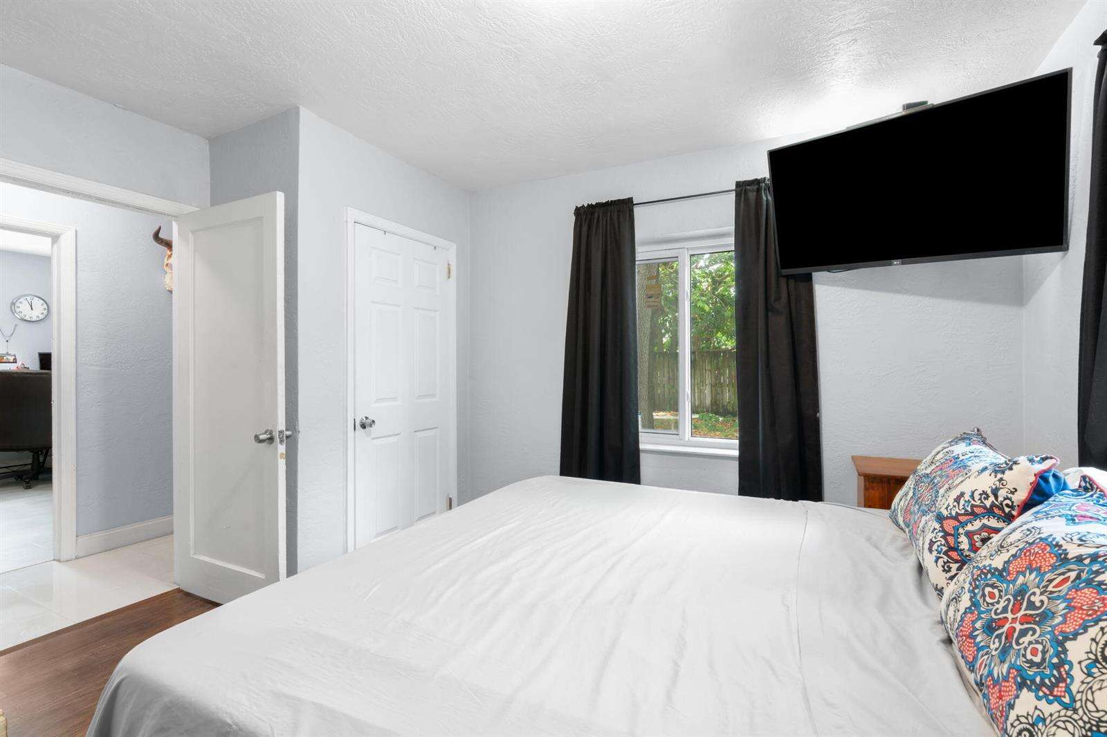 Hollywood | 2126 Washington N/A | Picture 19