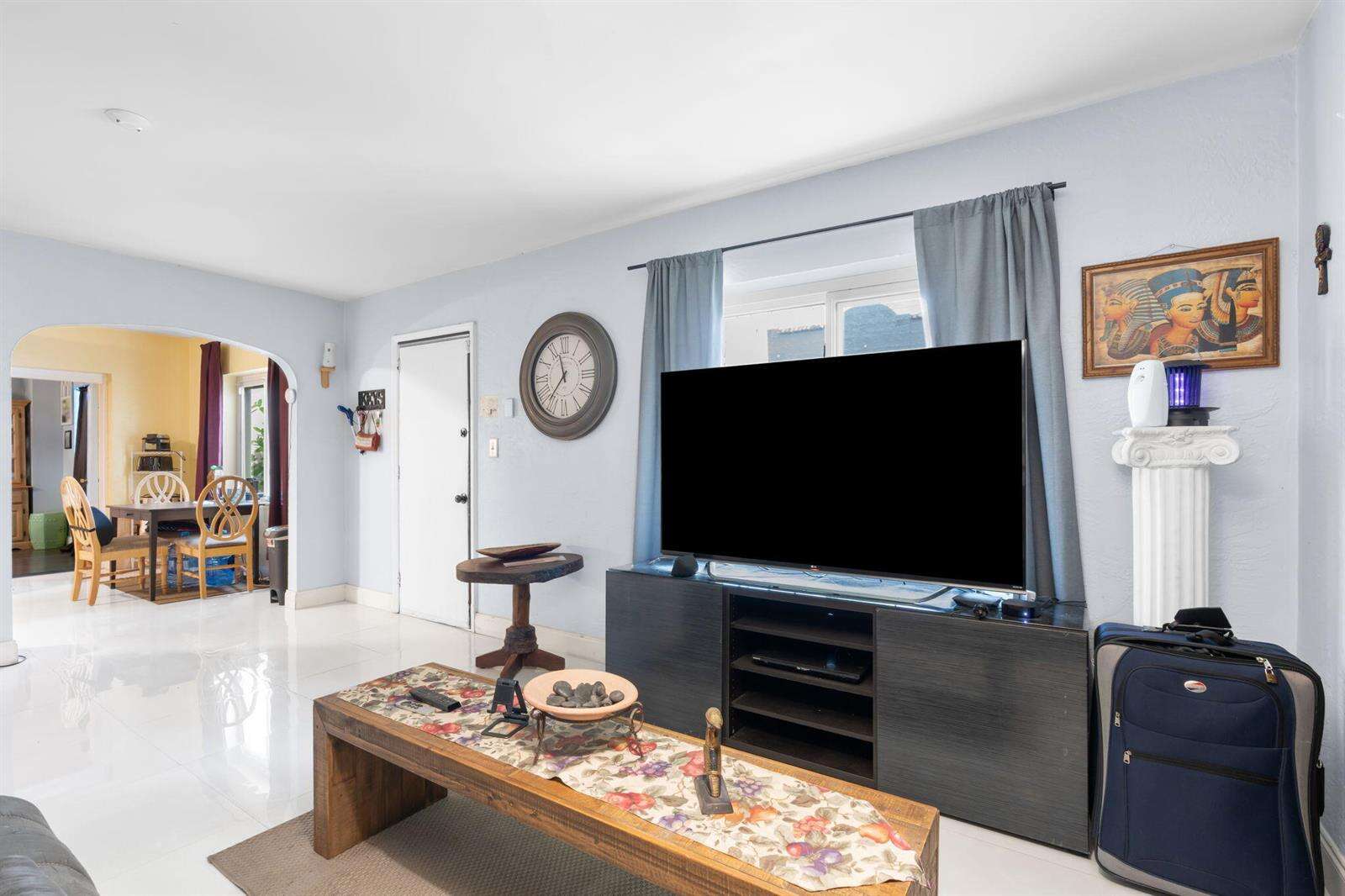Hollywood | 2126 Washington N/A | Picture 9