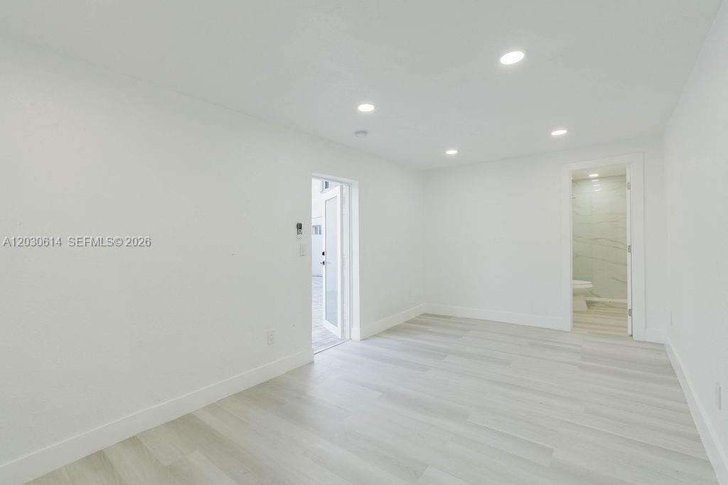 Miami | 2101 16th Ter N/A | Picture 38