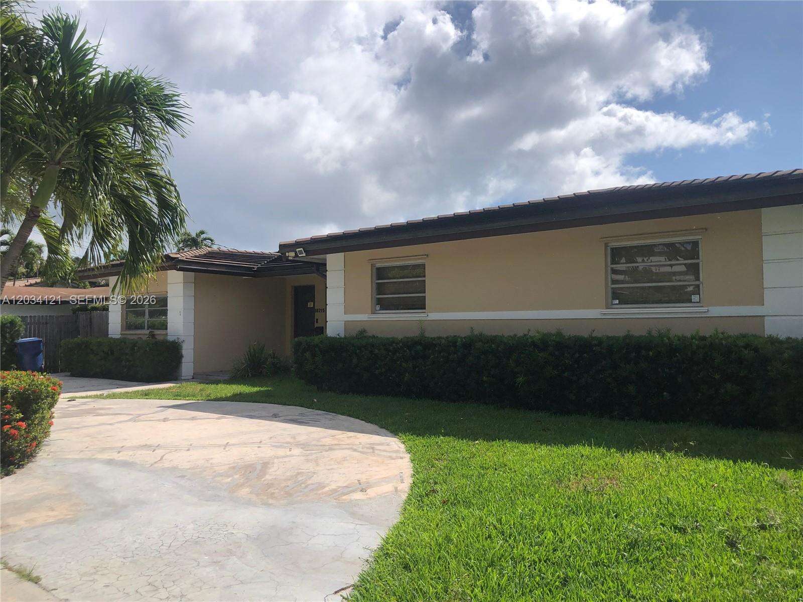 Miami | 18715 18th Ave N/A | Picture 1