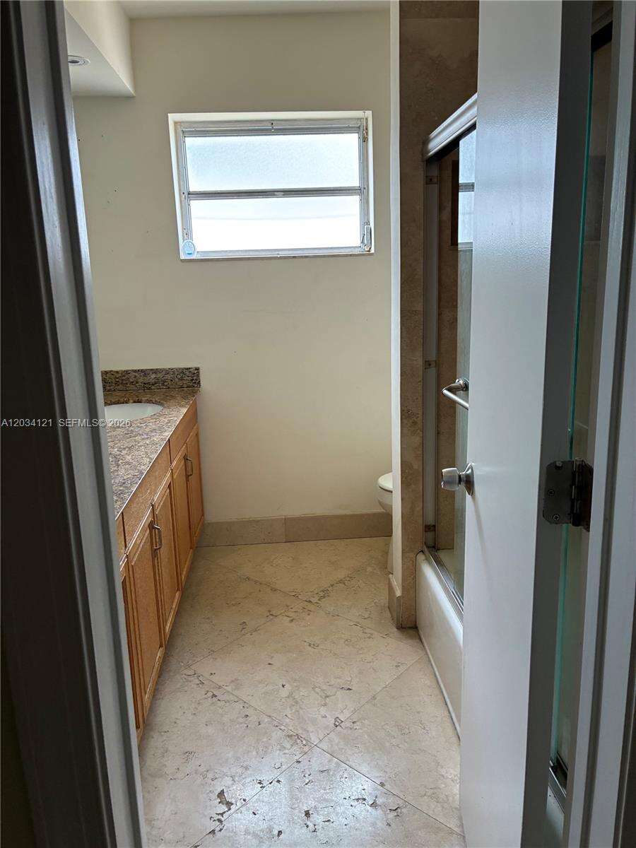 Miami | 18715 18th Ave N/A | Picture 12