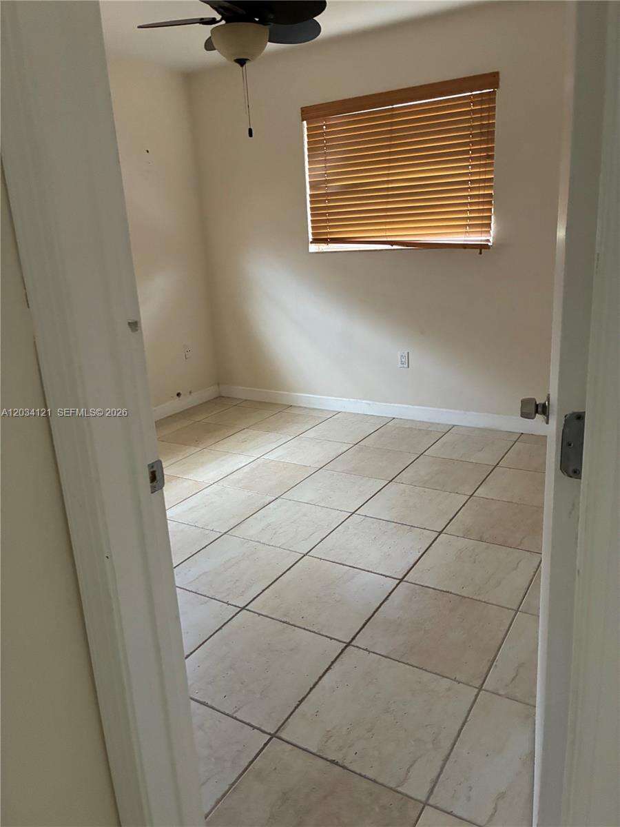 Miami | 18715 18th Ave N/A | Picture 13