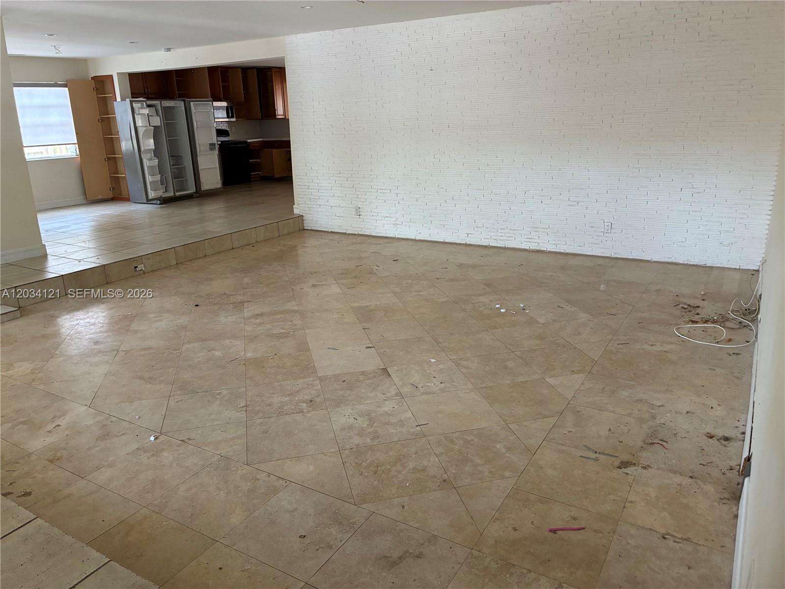 Miami | 18715 18th Ave N/A | Picture 15