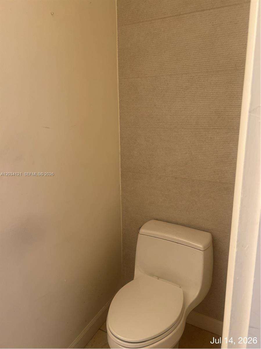 Miami | 18715 18th Ave N/A | Picture 26