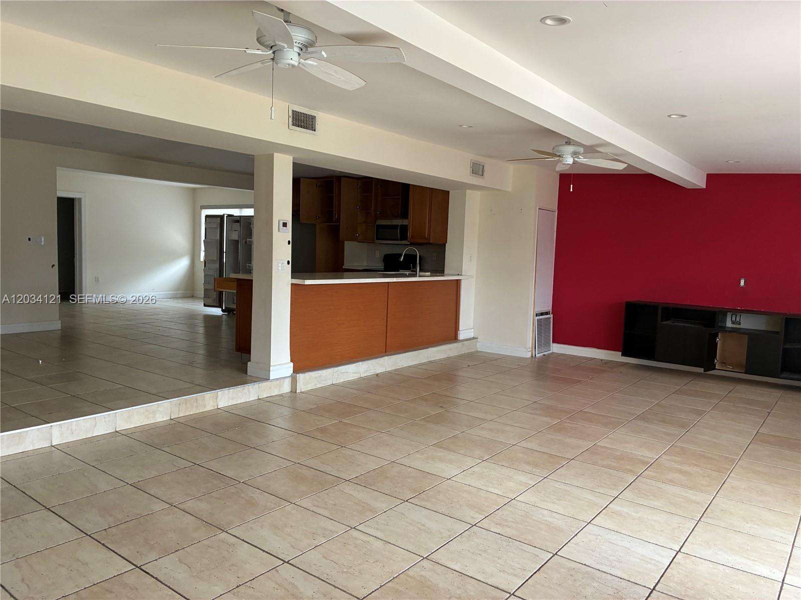Miami | 18715 18th Ave N/A | Picture 4