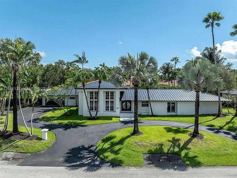 Palmetto Bay | 15201 74th Pl N/A | Picture 1