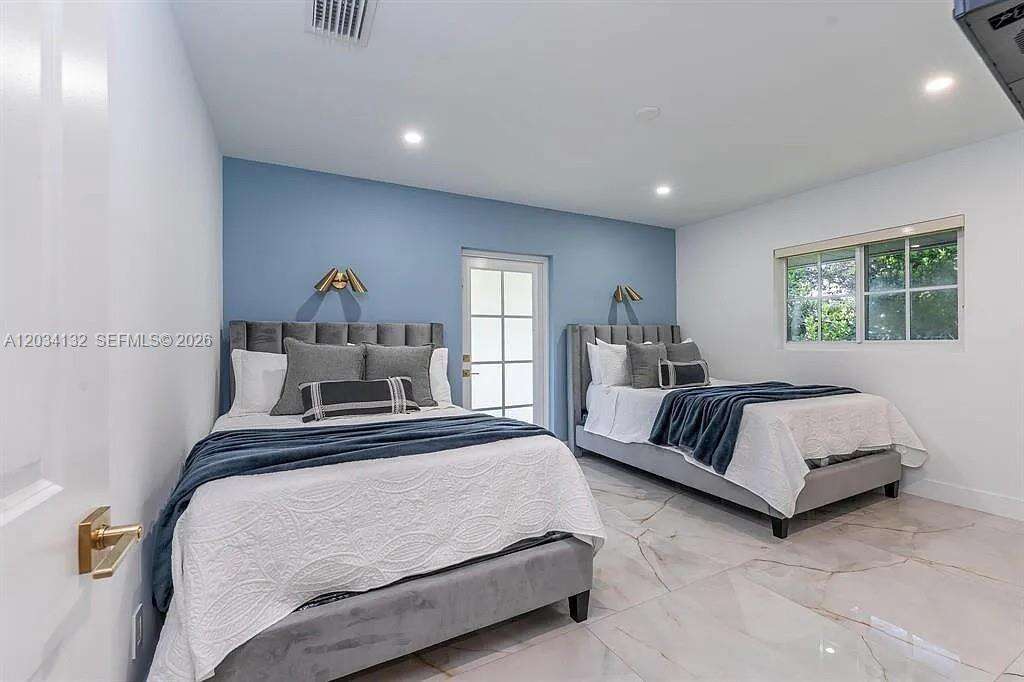Palmetto Bay | 15201 74th Pl N/A | Picture 16