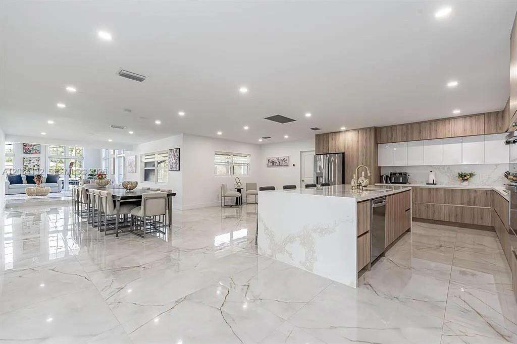 Palmetto Bay | 15201 74th Pl N/A | Picture 5