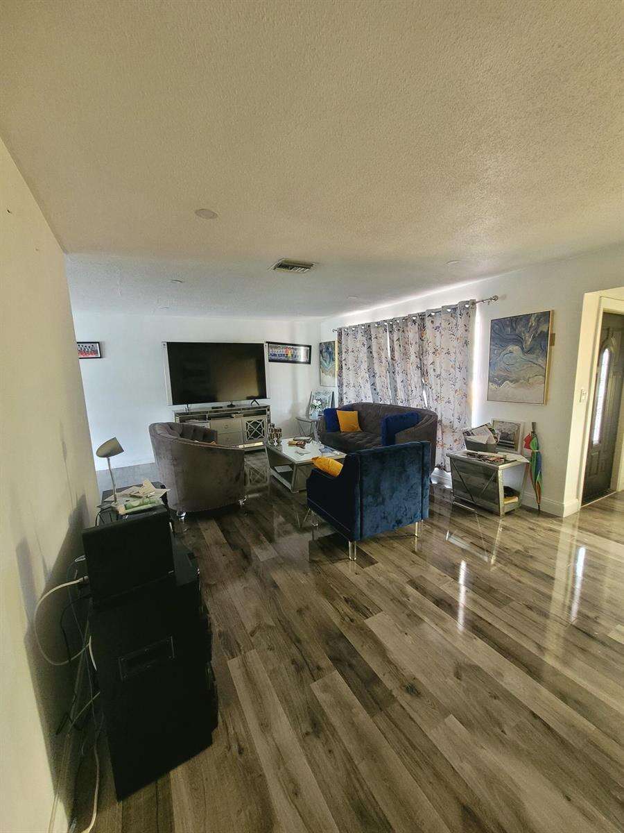 Miramar | 6641 Emerald Lake N/A | Picture 3