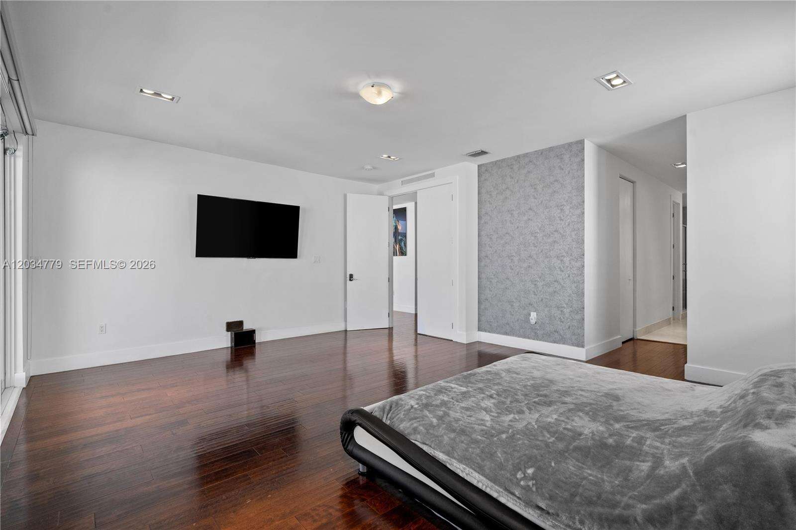 Doral | 9830 74th Ter N/A | Picture 10