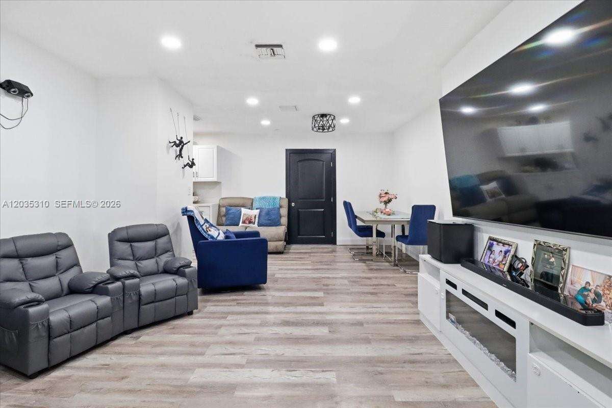 Hollywood | 7551 Polk St N/A | Picture 12