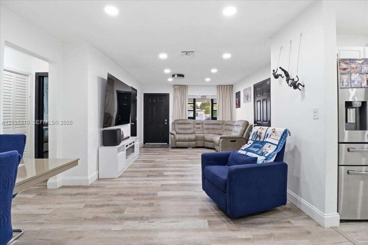 Hollywood | 7551 Polk St N/A | Picture 13