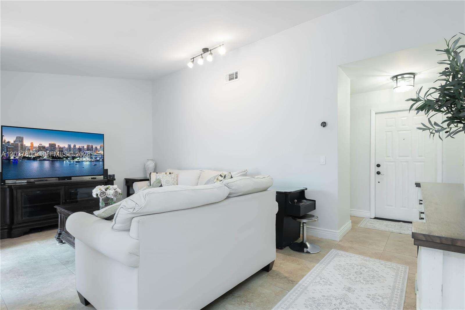Hialeah | 6316 173rd St N/A | Picture 6