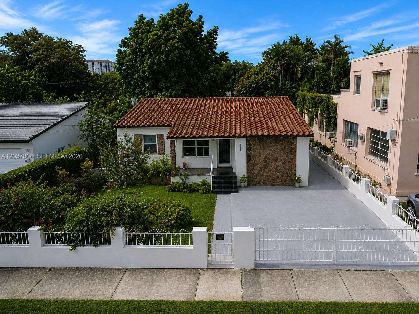 Miami | 4240 14th St N/A | Picture 1