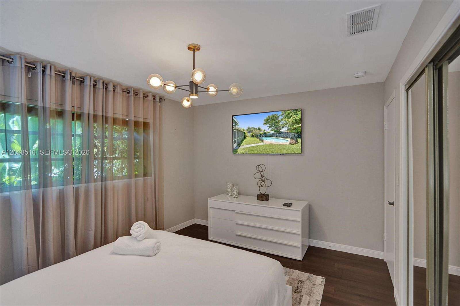 Hollywood | 4519 Monroe St N/A | Picture 21