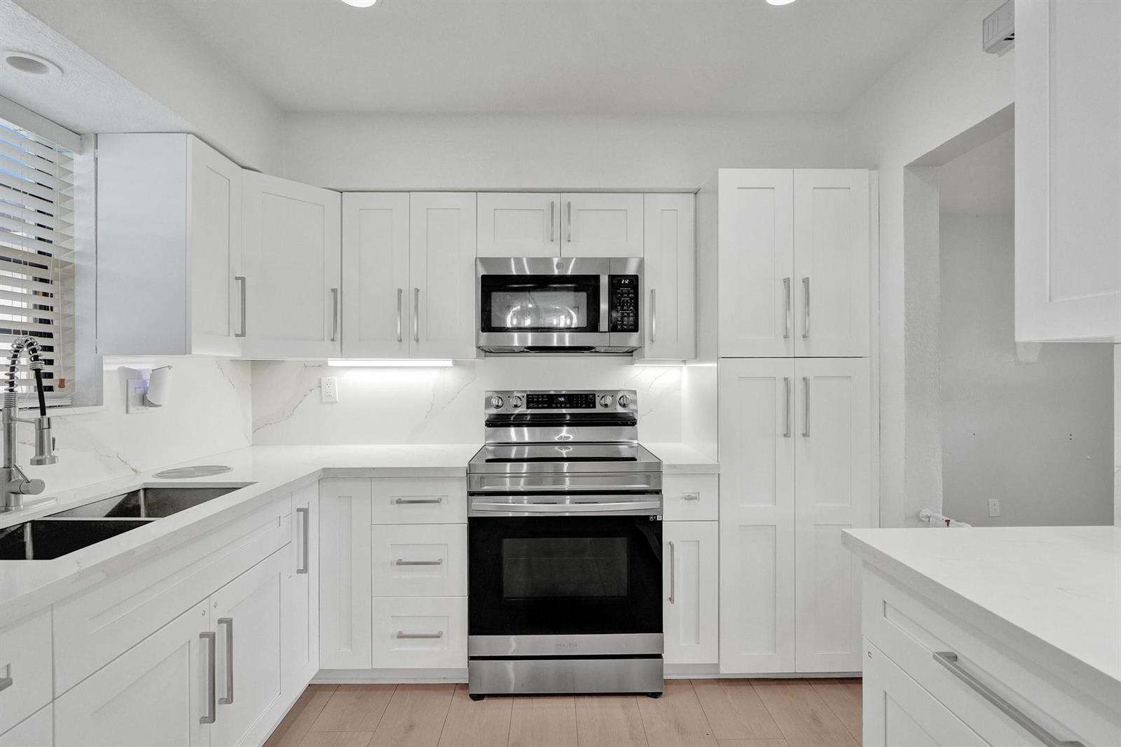Fort Lauderdale | 1054 Wyoming N/A | Picture 5