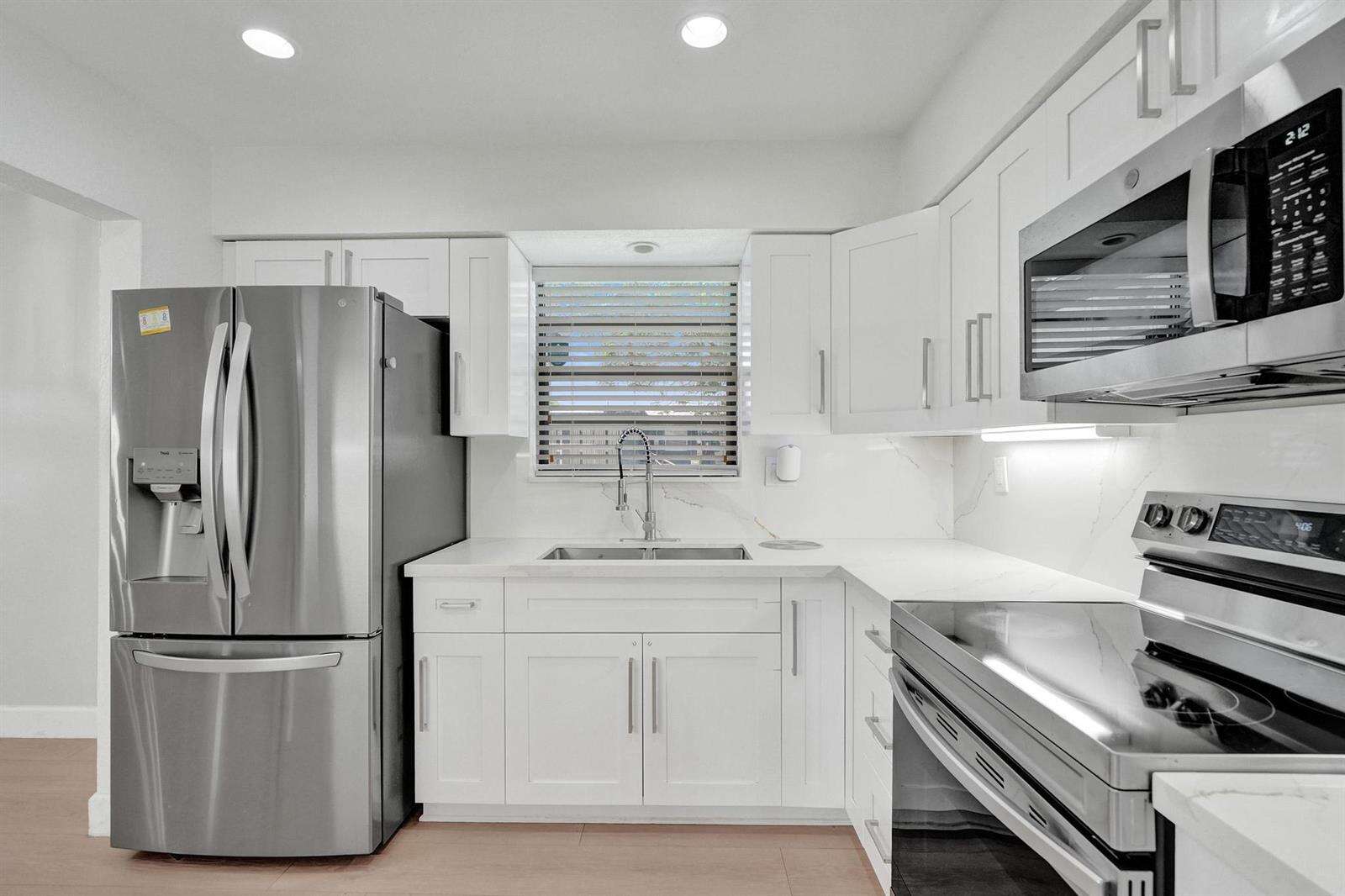 Fort Lauderdale | 1054 Wyoming N/A | Picture 6