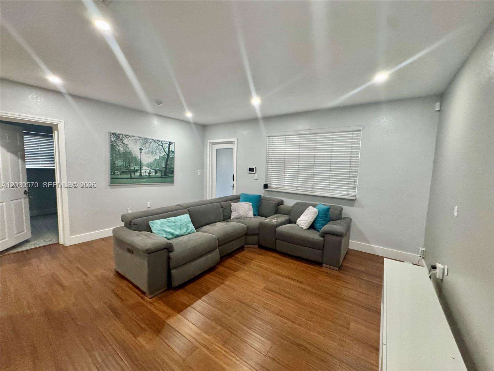 Hollywood | 3010 73rd Ave N/A | Picture 5