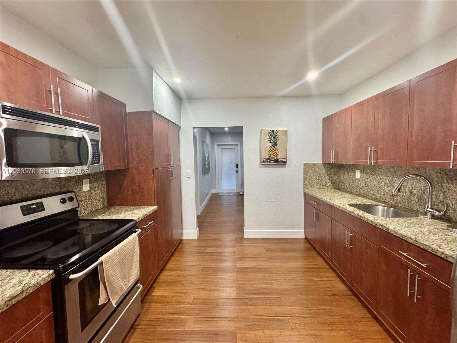Hollywood | 3010 73rd Ave N/A | Picture 9