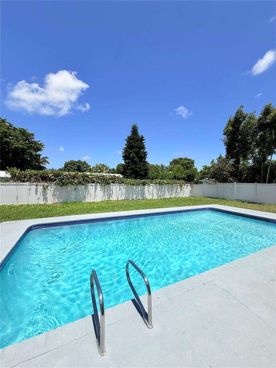 Palmetto Bay | 18133 93rd Ave N/A | Picture 24