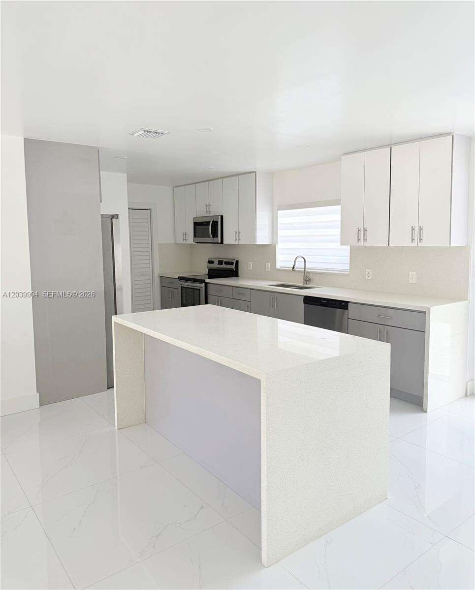 Palmetto Bay | 18133 93rd Ave N/A | Picture 5