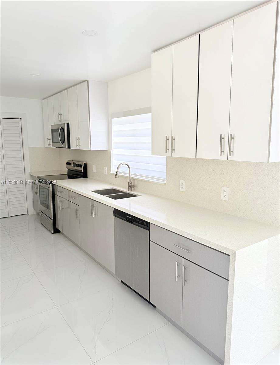 Palmetto Bay | 18133 93rd Ave N/A | Picture 7