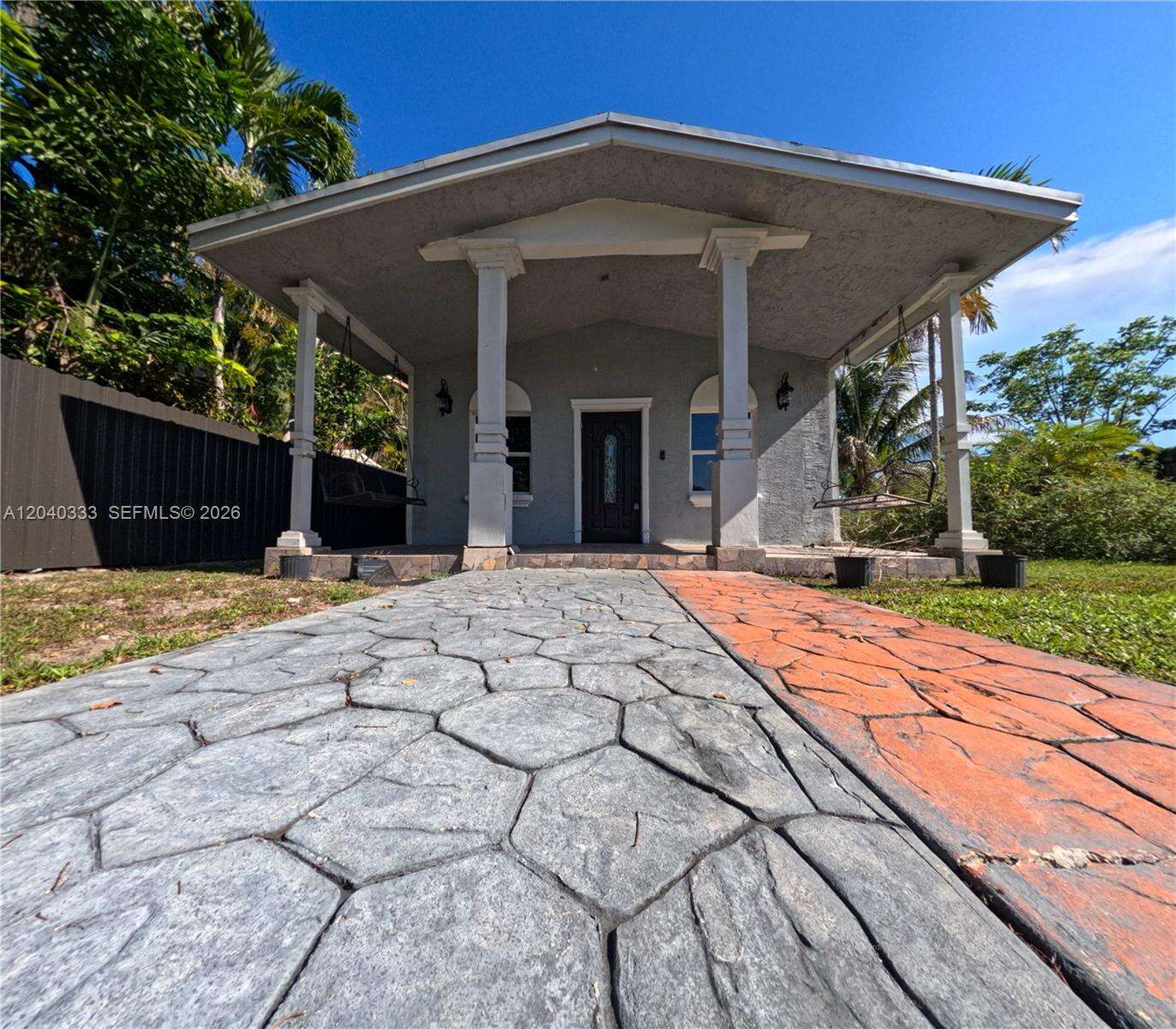 Hollywood | 2218 Harding St N/A | Picture 13