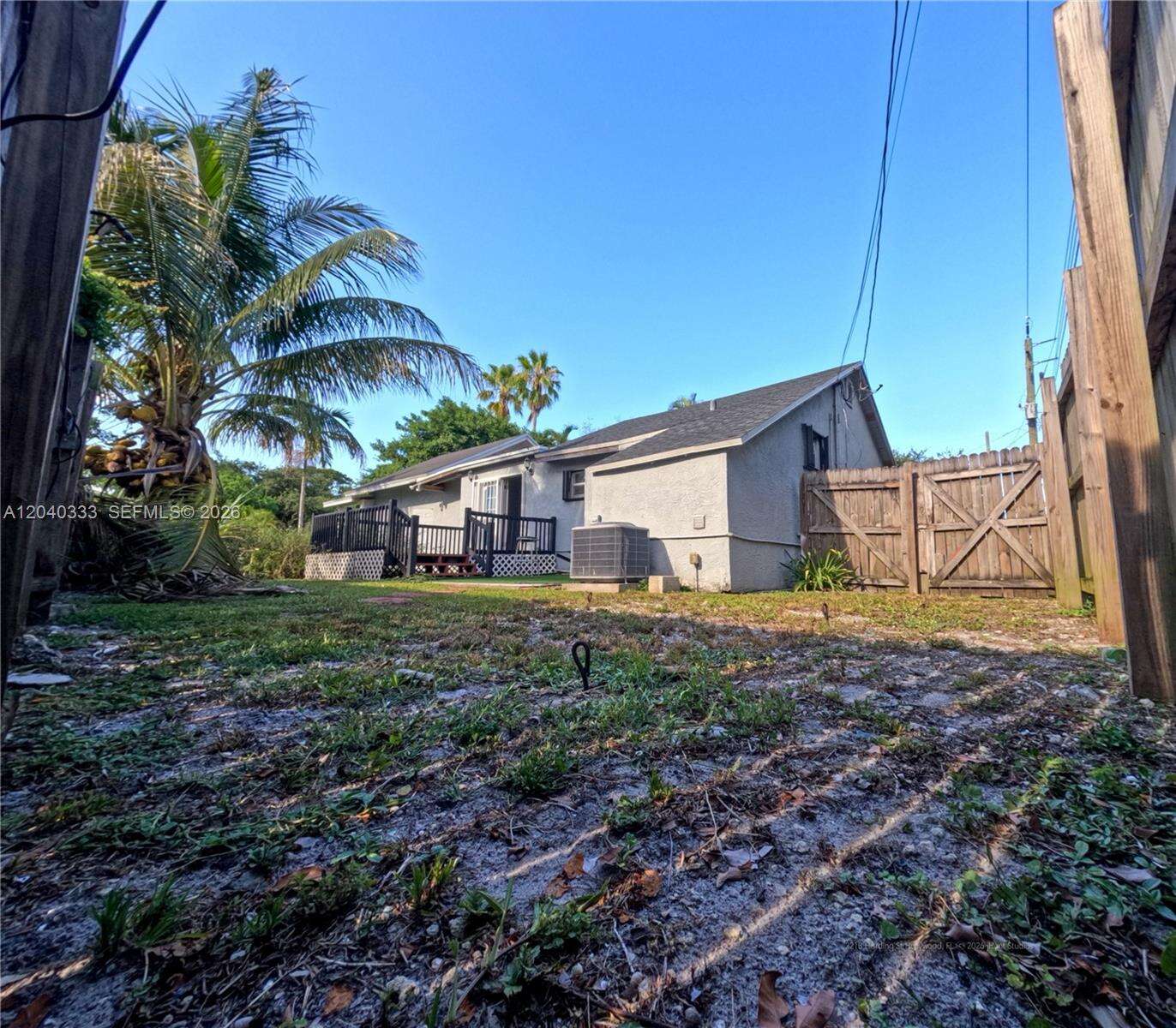 Hollywood | 2218 Harding St N/A | Picture 18