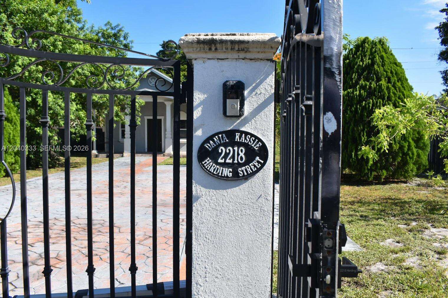 Hollywood | 2218 Harding St N/A | Picture 19