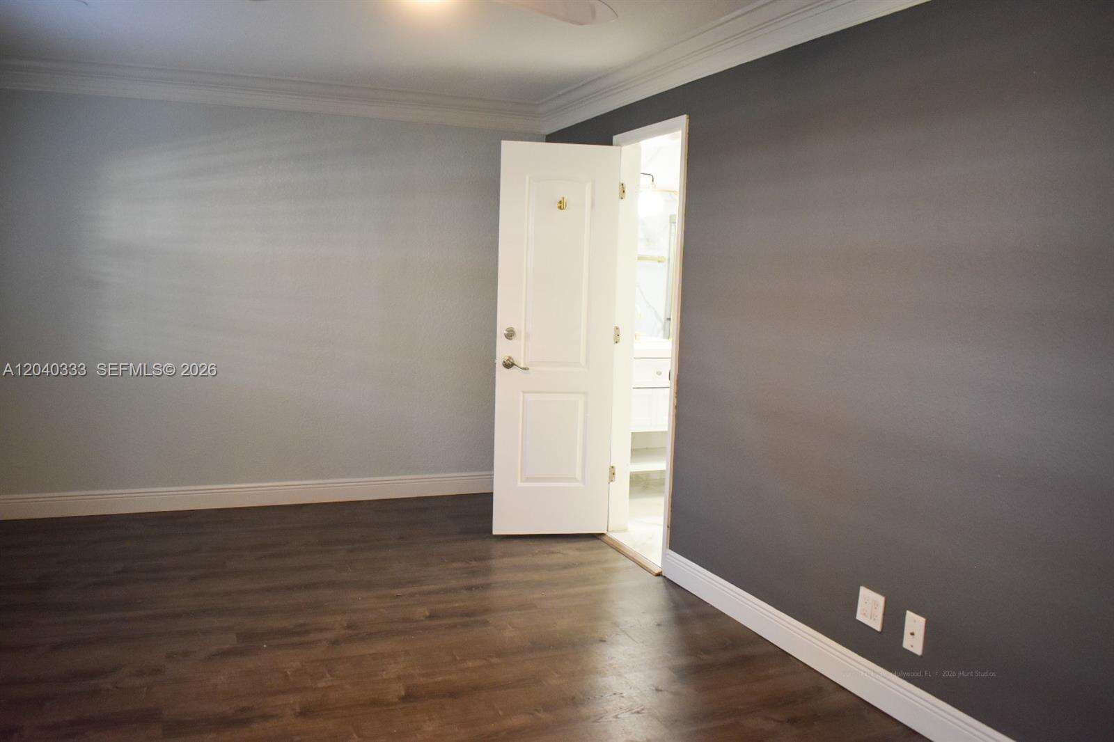 Hollywood | 2218 Harding St N/A | Picture 32