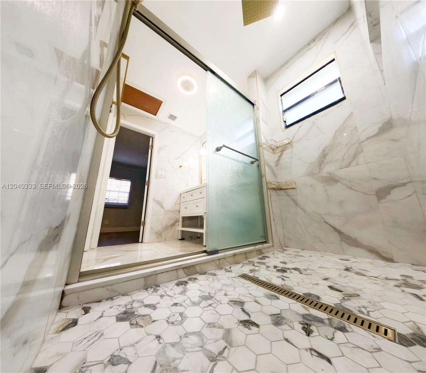 Hollywood | 2218 Harding St N/A | Picture 46