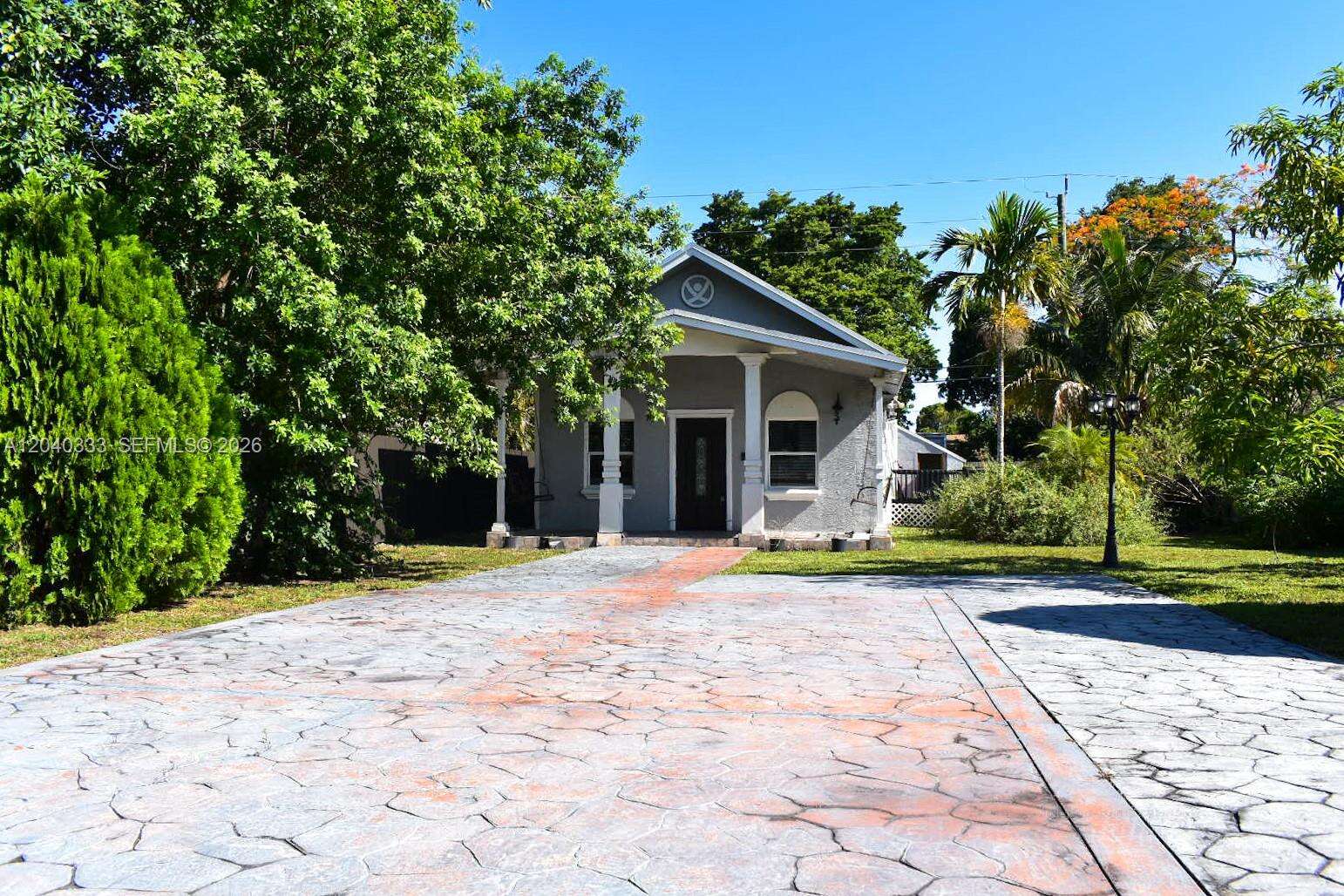 Hollywood | 2218 Harding St N/A | Picture 6