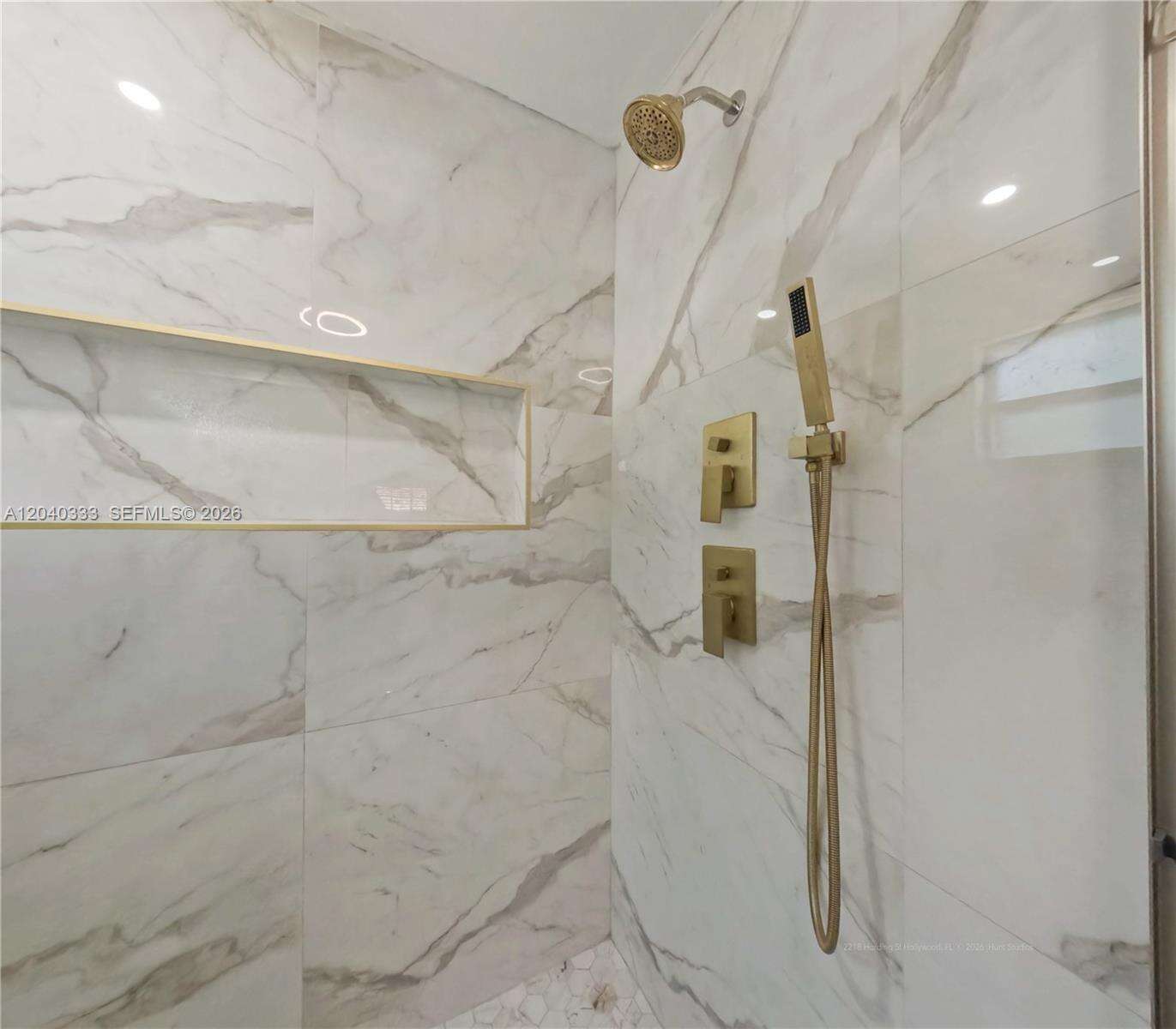 Hollywood | 2218 Harding St N/A | Picture 52