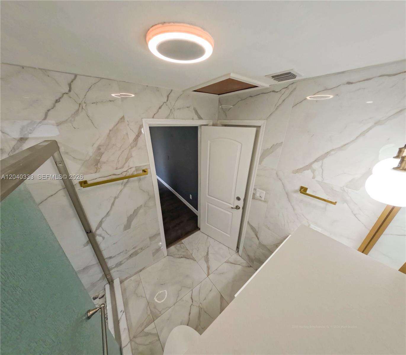 Hollywood | 2218 Harding St N/A | Picture 55