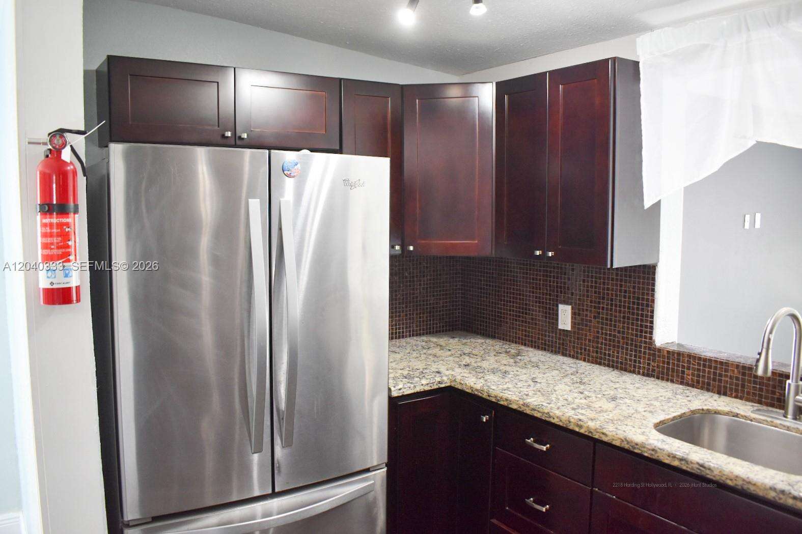 Hollywood | 2218 Harding St N/A | Picture 73