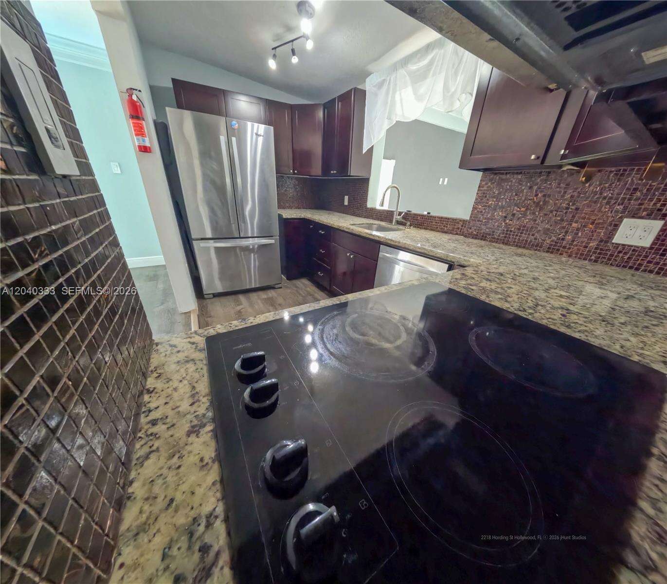 Hollywood | 2218 Harding St N/A | Picture 78